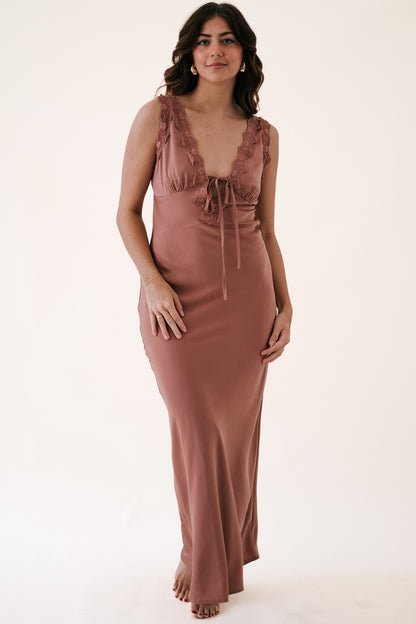 Kassie Satin Lace Trim Sleeveless Midi Dress (Rosy Brown) M & L