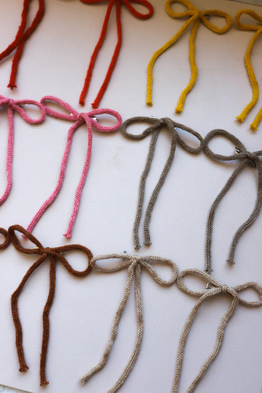 KAXI Crochet Bow Clip (Three Colors)