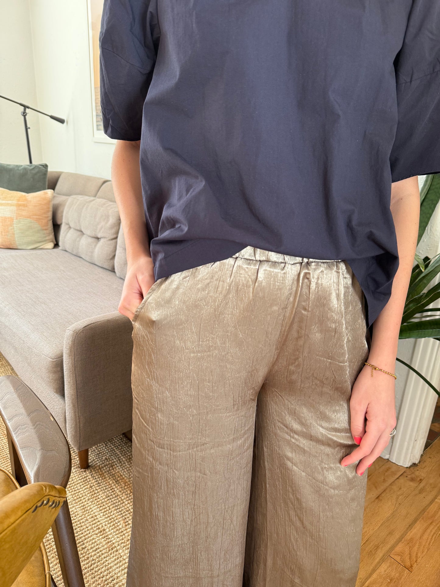 Things Between Amanda Satin Crinkle Culotte Pants (Olive)