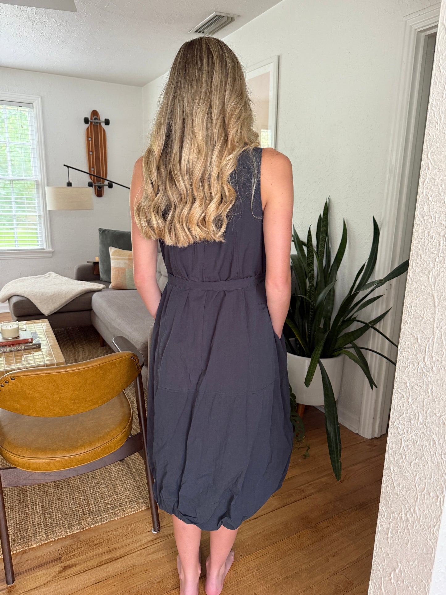 PINCH Brielle Solid Bubble Hem Midi Dress (Navy)