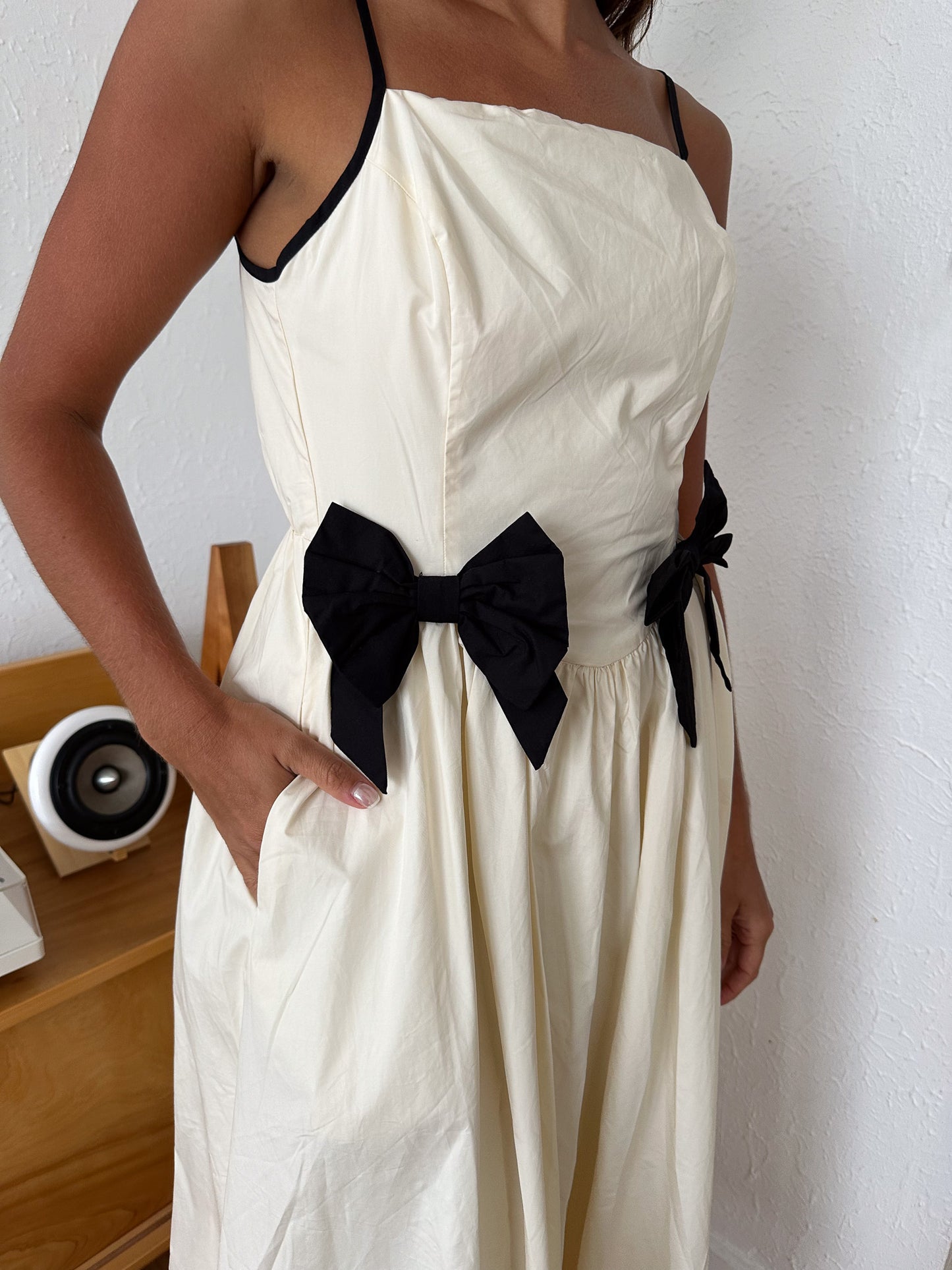 Esther Bow Detail Sleeveless Midi Dress (Cream)
