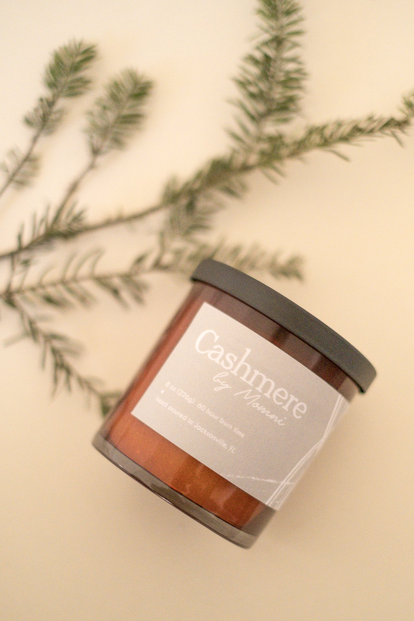 Momni Cashmere Candle