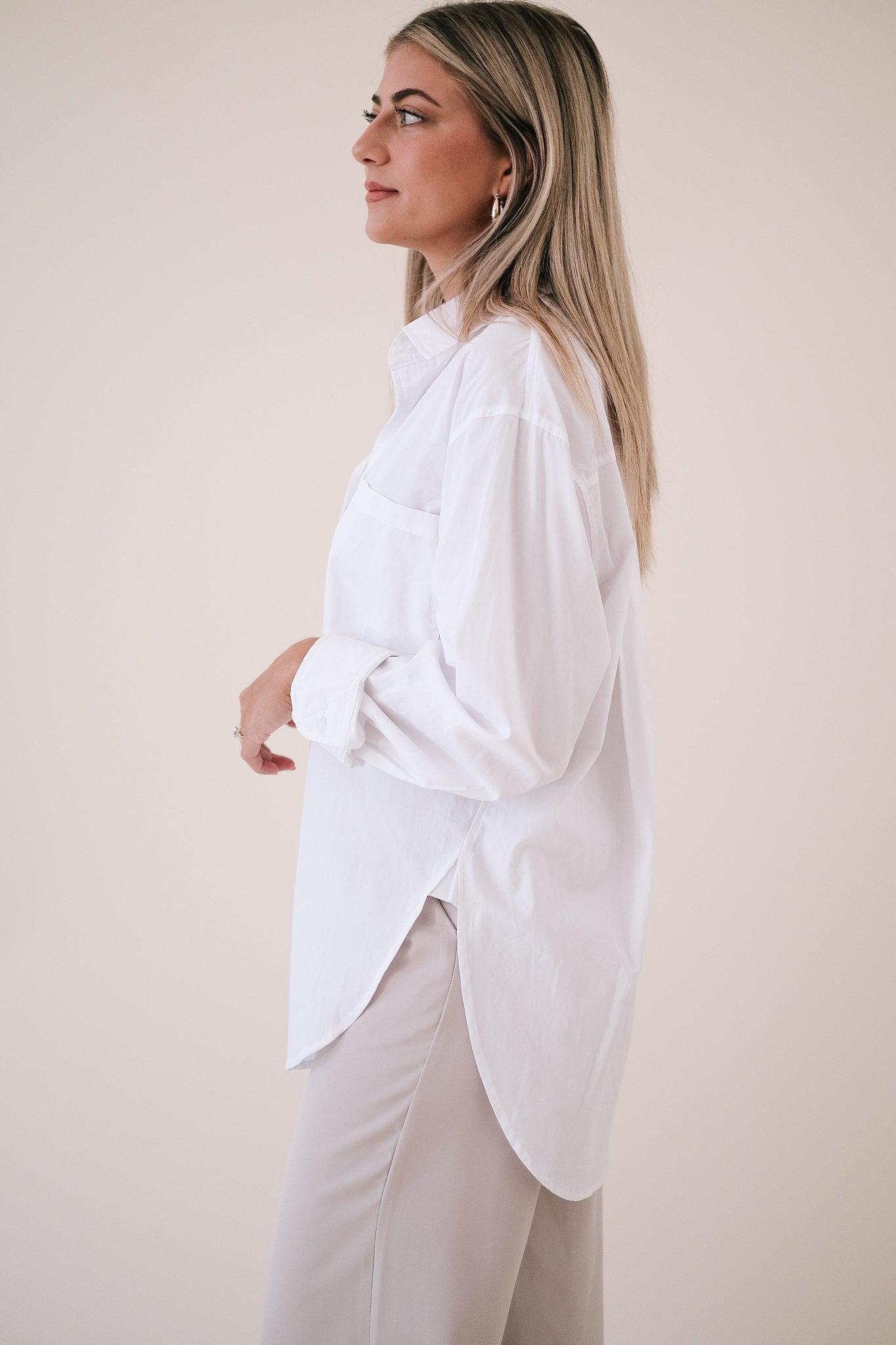 Lucy Solid Oversized Button Shirt (White)