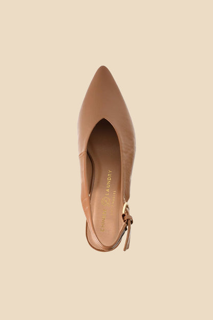 Chinese Laundry Menny Slingback Pump (Camel)