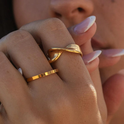 ALCO En Pointe Ring