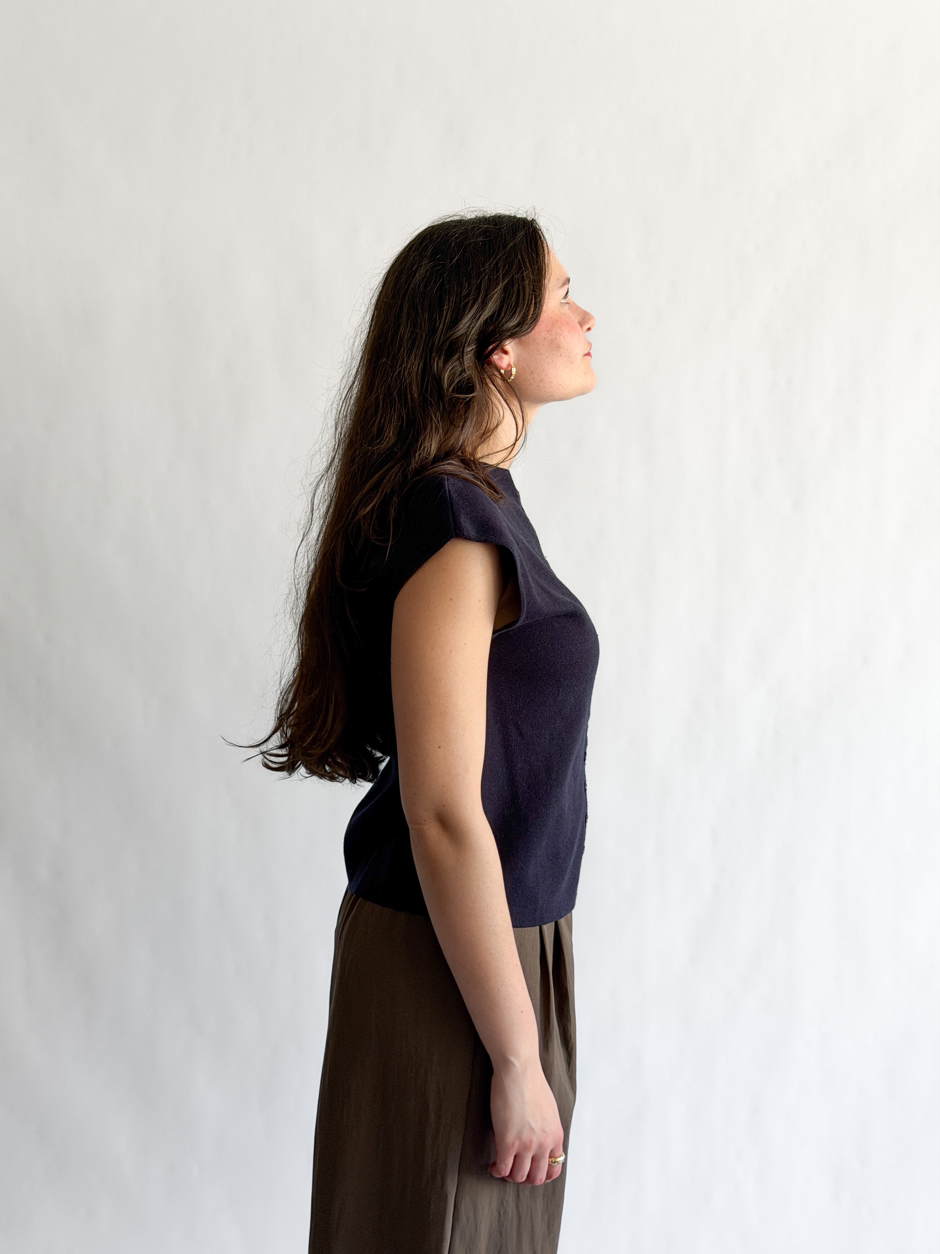 Things Between Nicole Knit Buttoned Short Sleeve Top (Navy)