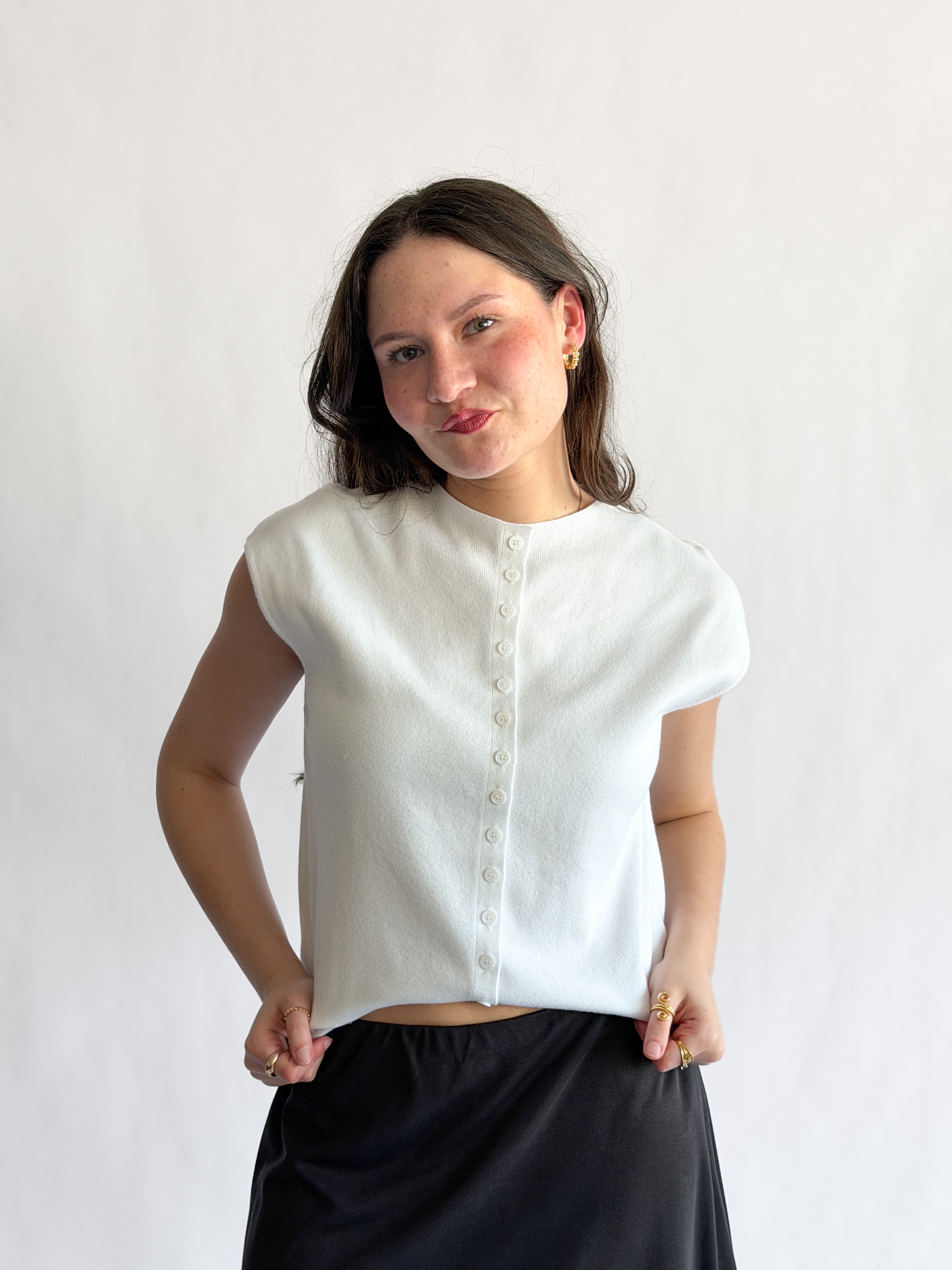 Things Between Nicole Knit Buttoned Short Sleeve Top (White)