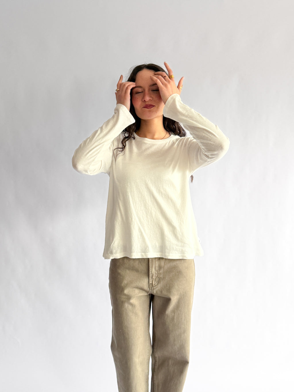 Le Bon Shoppe Foundation Long Sleeve Tee (Vintage White)