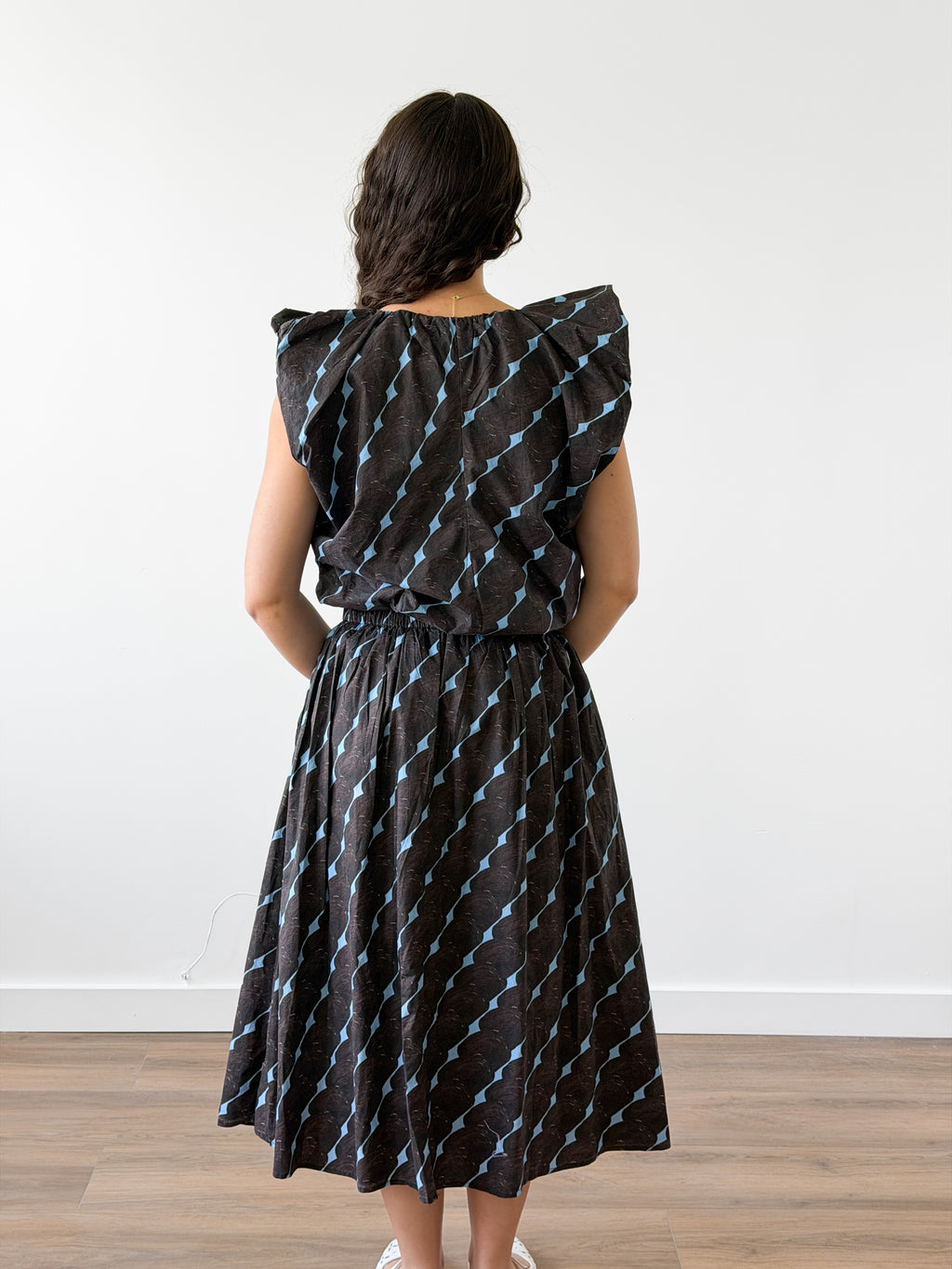Colby Brown and Blue Print Shirred Midi Skirt