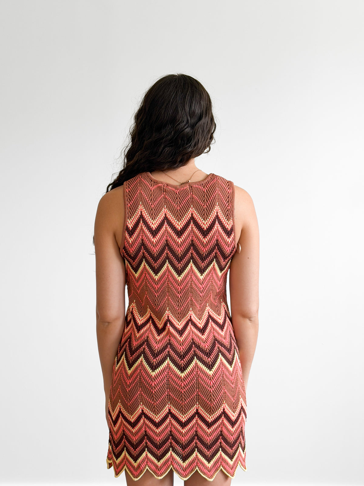 Dallas Wave Detail Sleeveless Knit Mini Dress