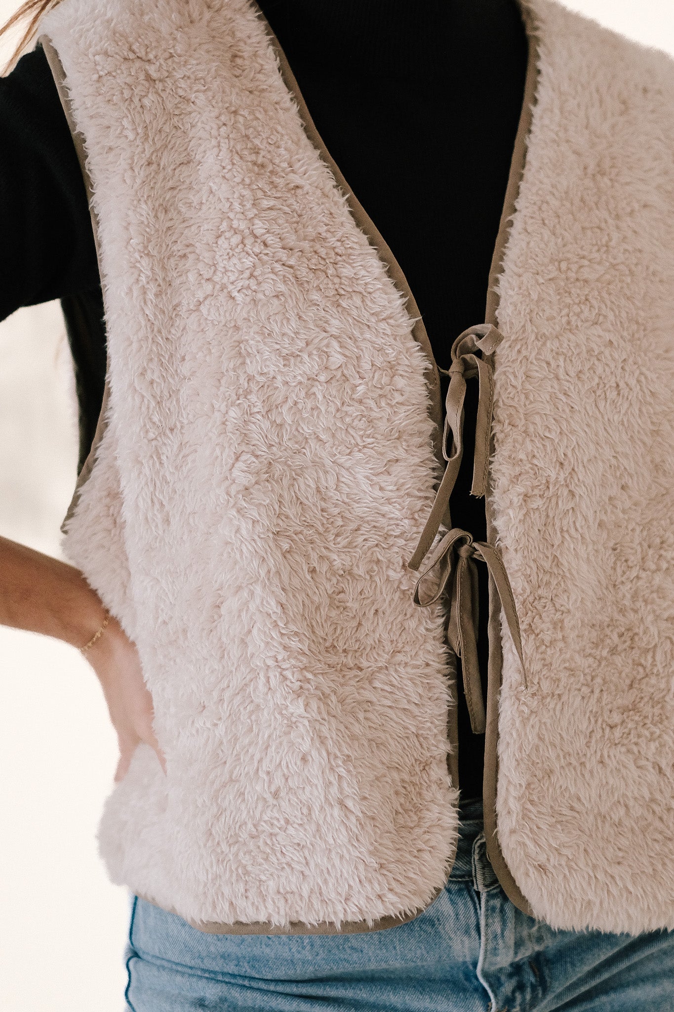Stella Sherpa Sleeveless Tie Vest (Cream)
