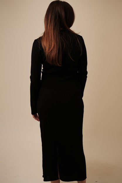 Mandy Crinkle Textured Pencil Midi Skirt (Black)