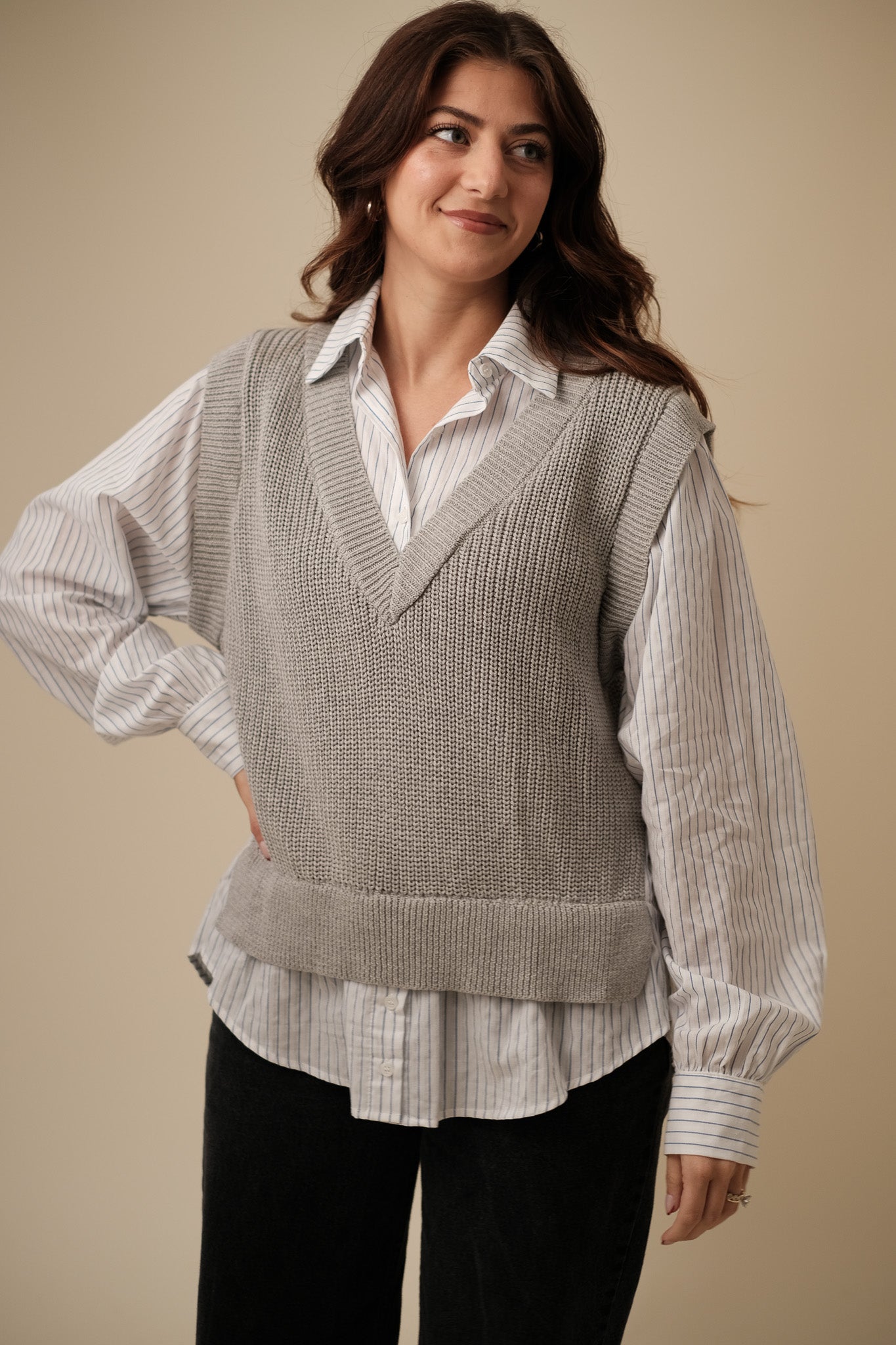 Jacquie the Label Bessie Mixed Media Vest Sweater (Gray)
