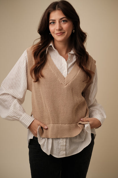Jacquie the Label Bessie Mixed Media Vest Sweater (Brown) L