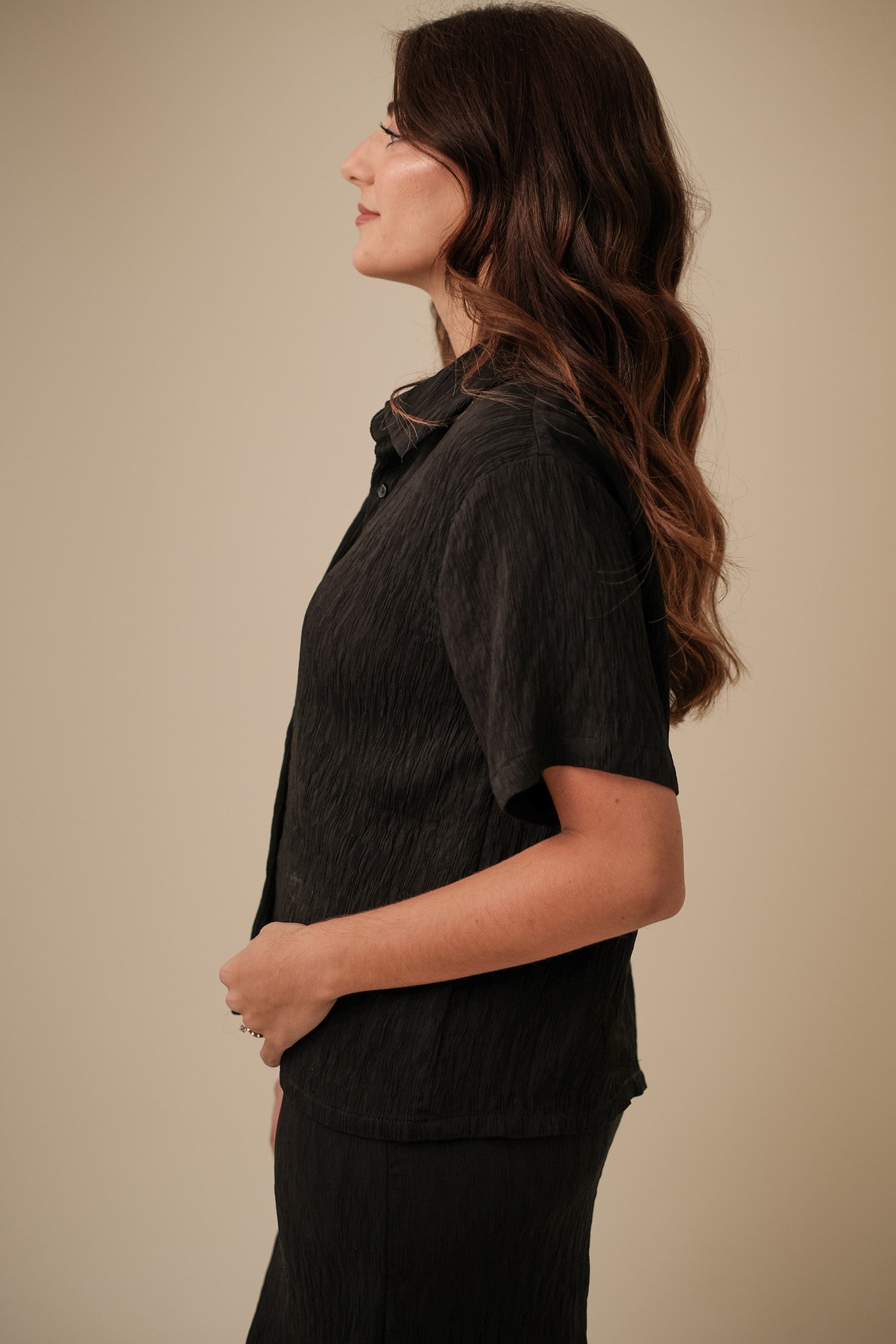 Mandy Crinkle Textured Buttoned Shirt (Black)
