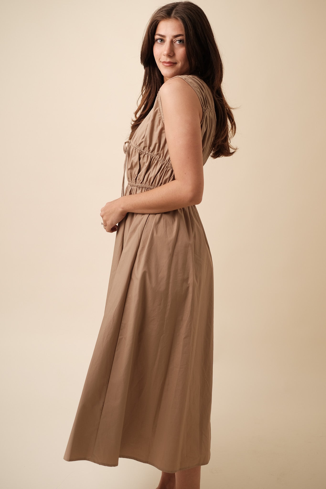 Khloe Cinched Waist Sleeveless Midi Dress (Latte)