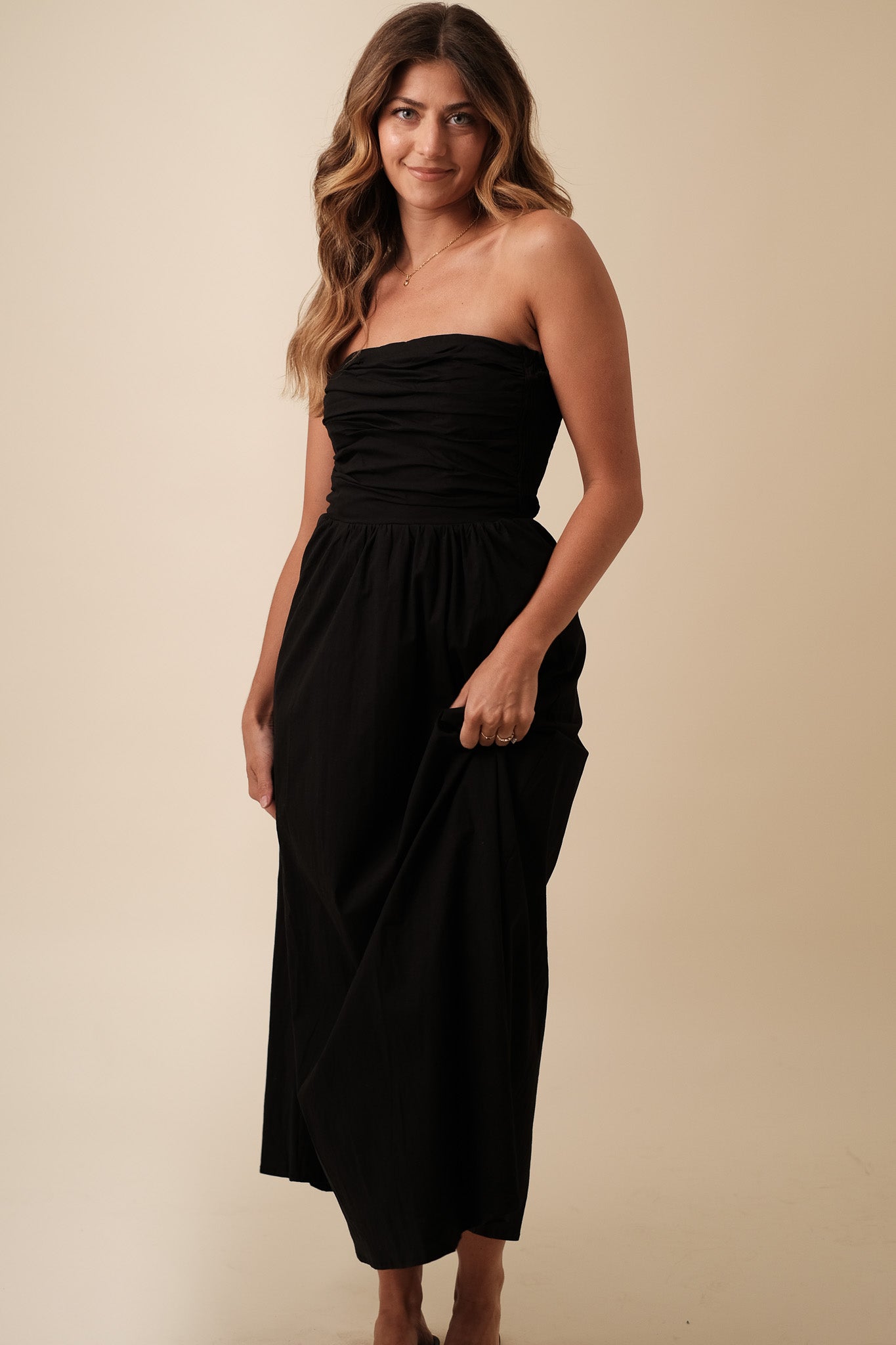 Needii Ophelia Ruched Strapless Midi Dress (Black)