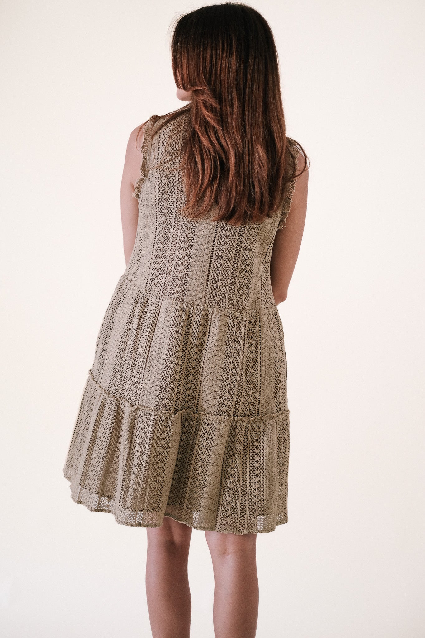 Evelyn Sleeveless Lace Tiered Mini Dress (Khaki)