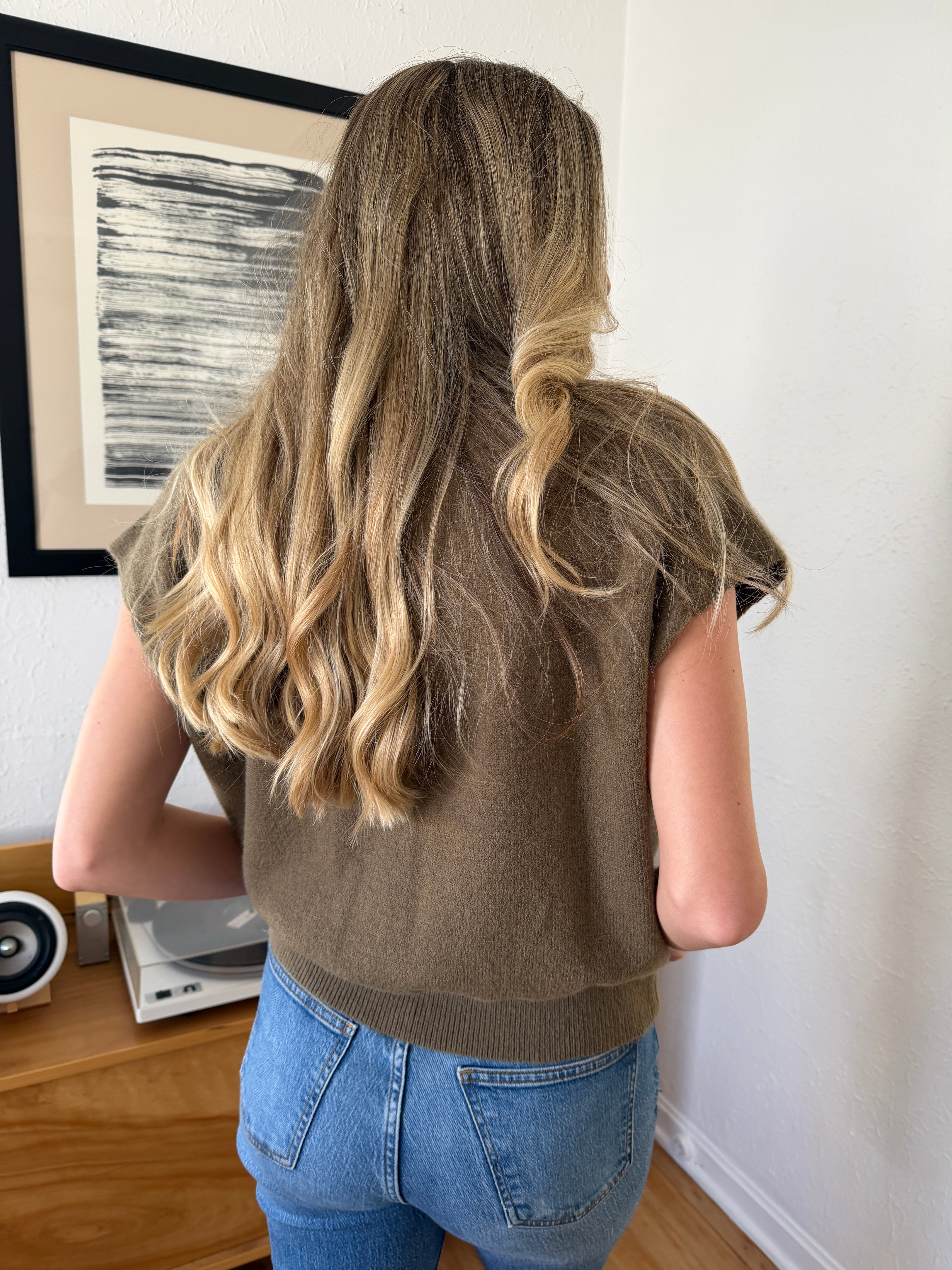 Miou Muse Victoria Short Sleeve Soft Knit Top (Olive)