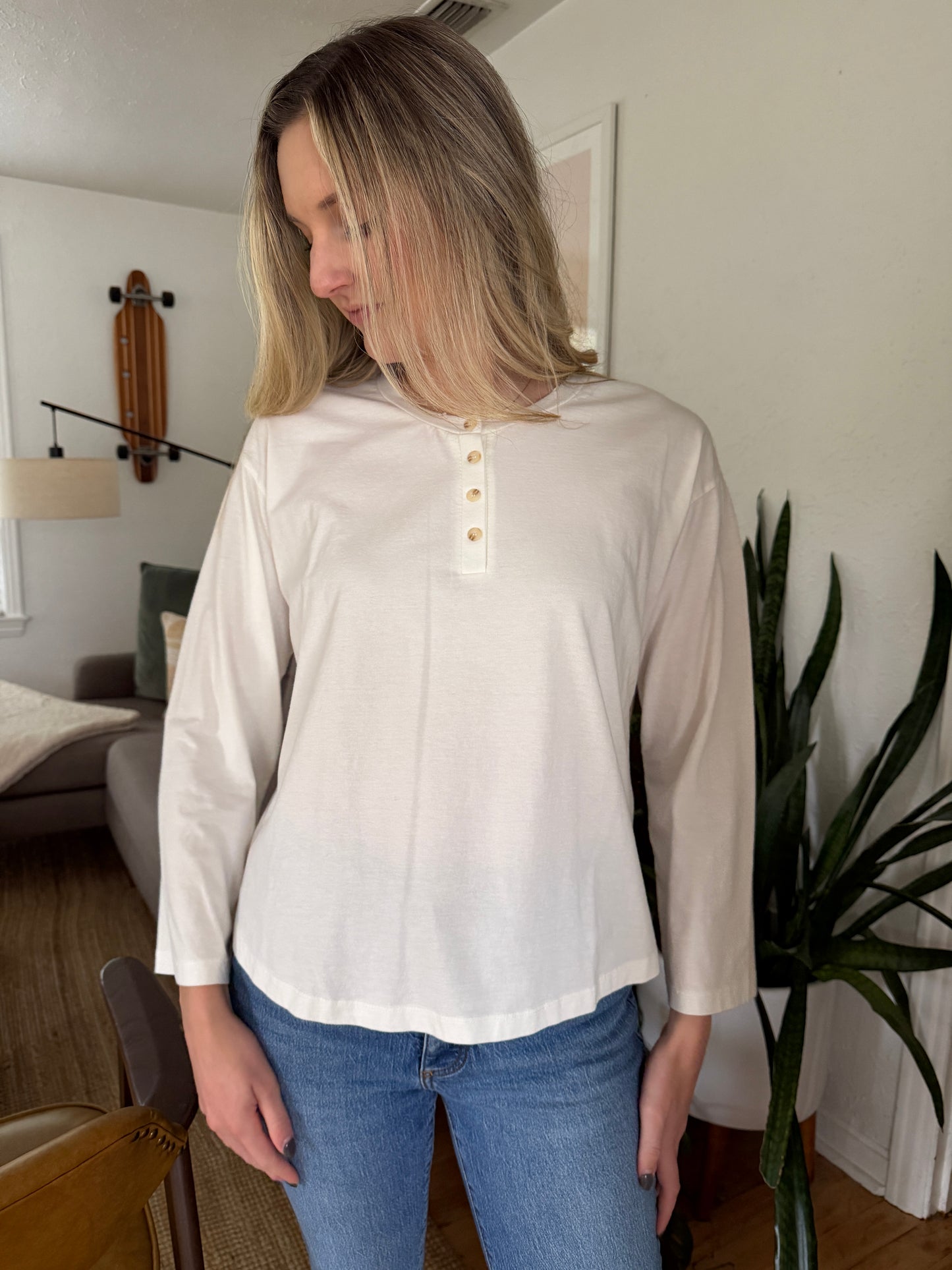Elle Grey Willow White Relaxed Henley Long Sleeve T-Shirt