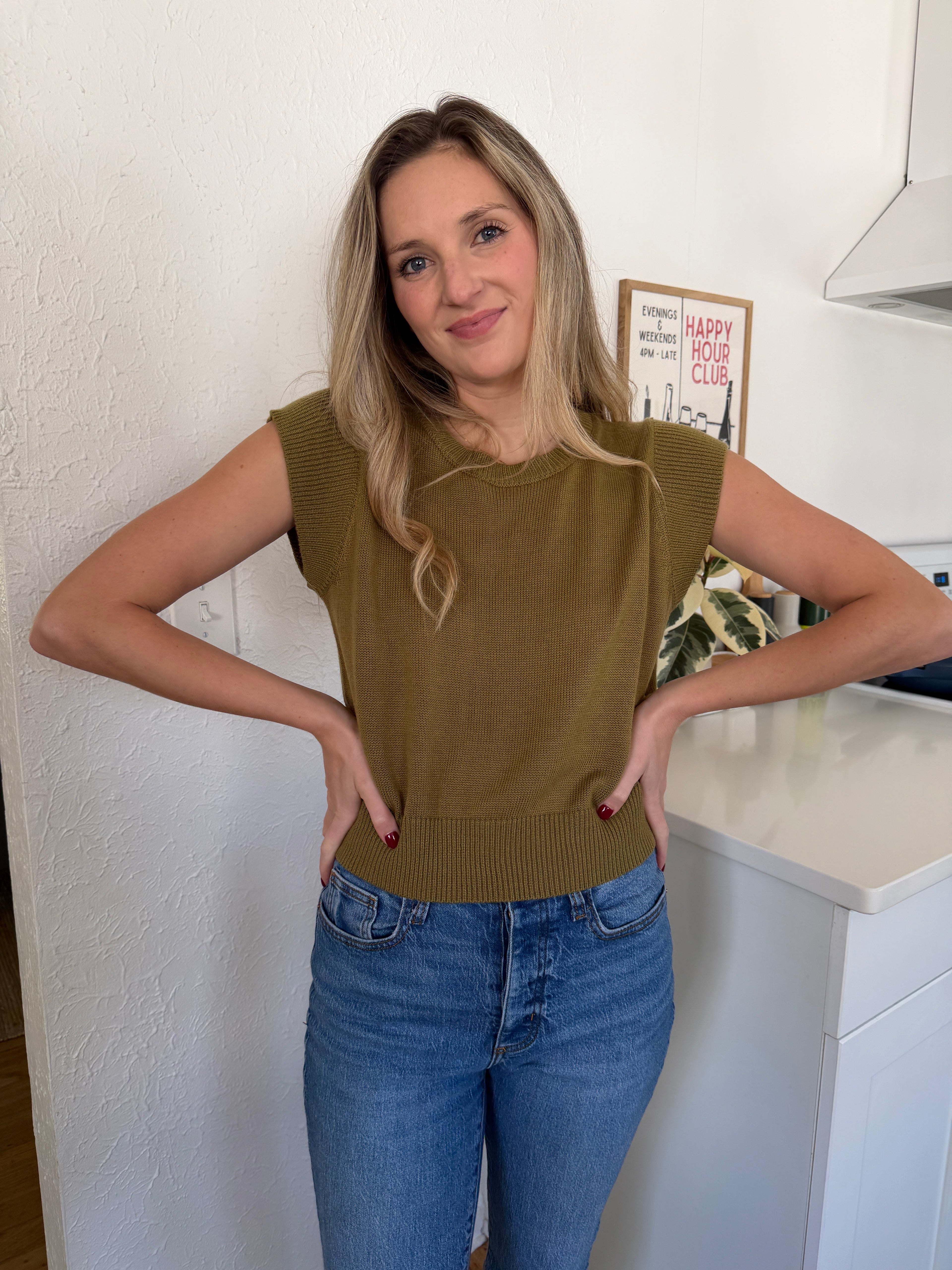 PINCH Amy Lightweight Knit Short Sleeve Top (Olive)