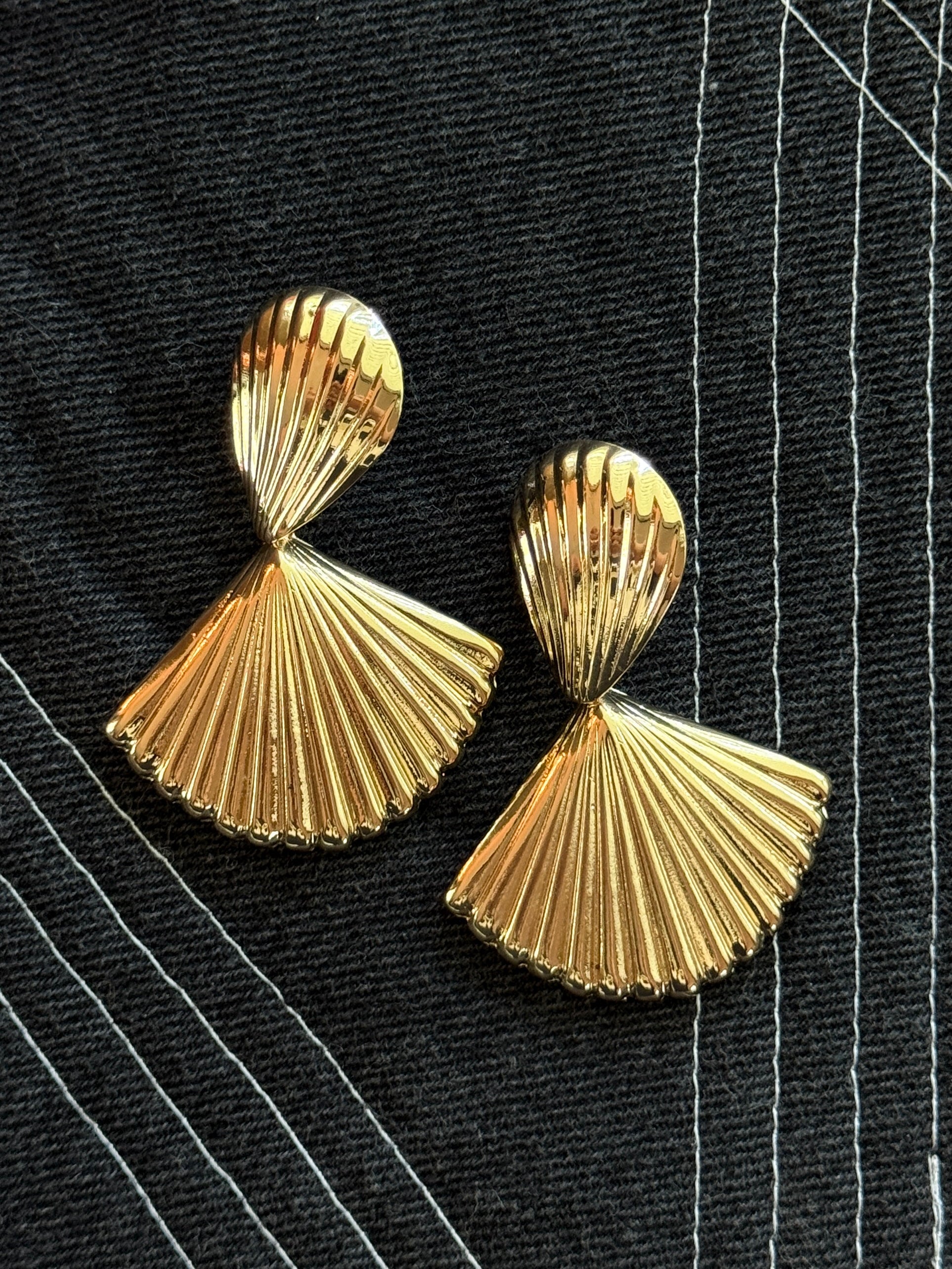 Gold Shell Fan Shape Earrings