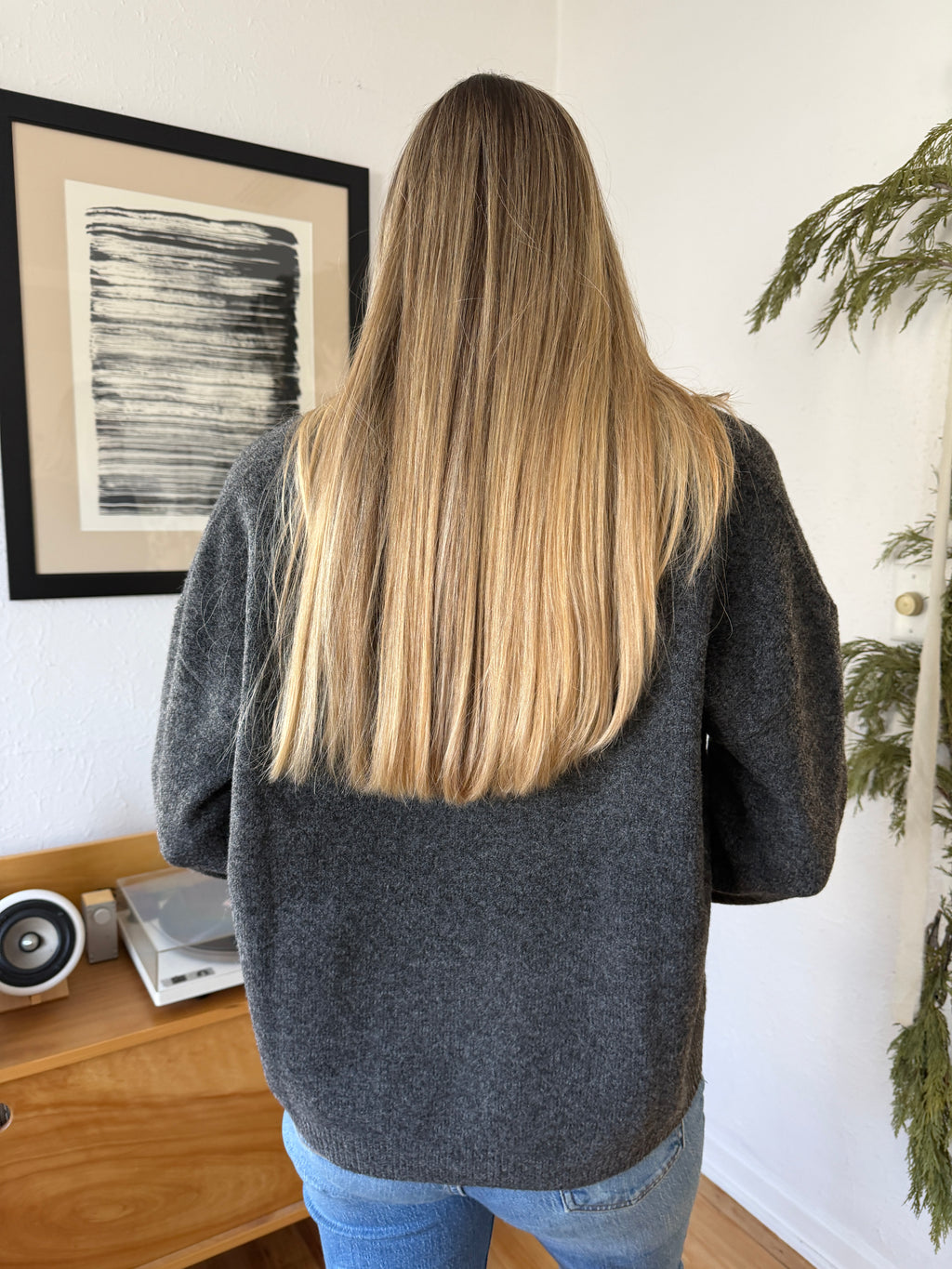 Dallas Stretch Knit V-Neck Relaxed Pullover Sweater (Charcoal)