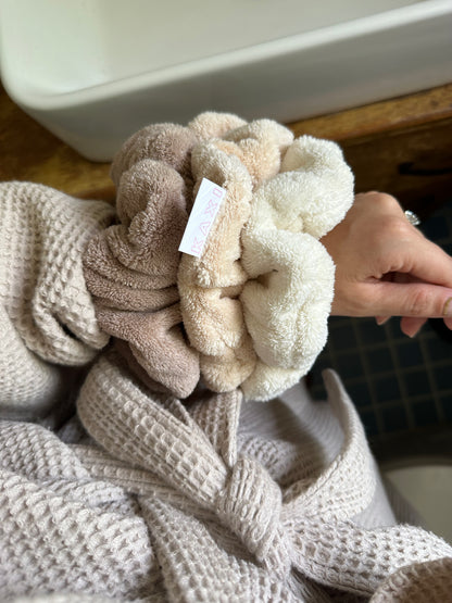 KAXI Towel Oversized Scrunchies (Four Colors)