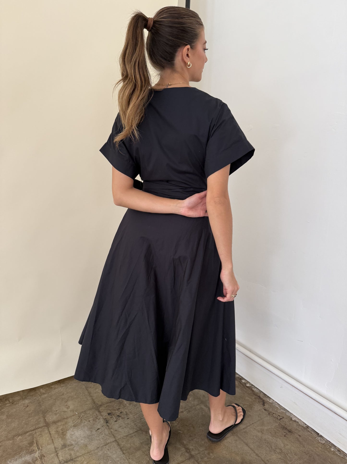 Madeline Cotton Wrap Short Sleeve Midi Dress (Deep Navy)