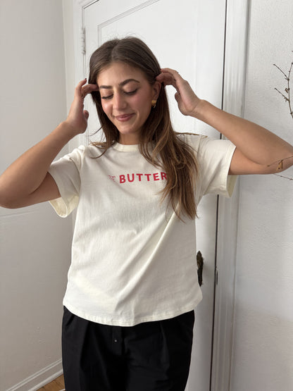 Things Between Freddie Butter Cream Graphic T-Shirt (L)