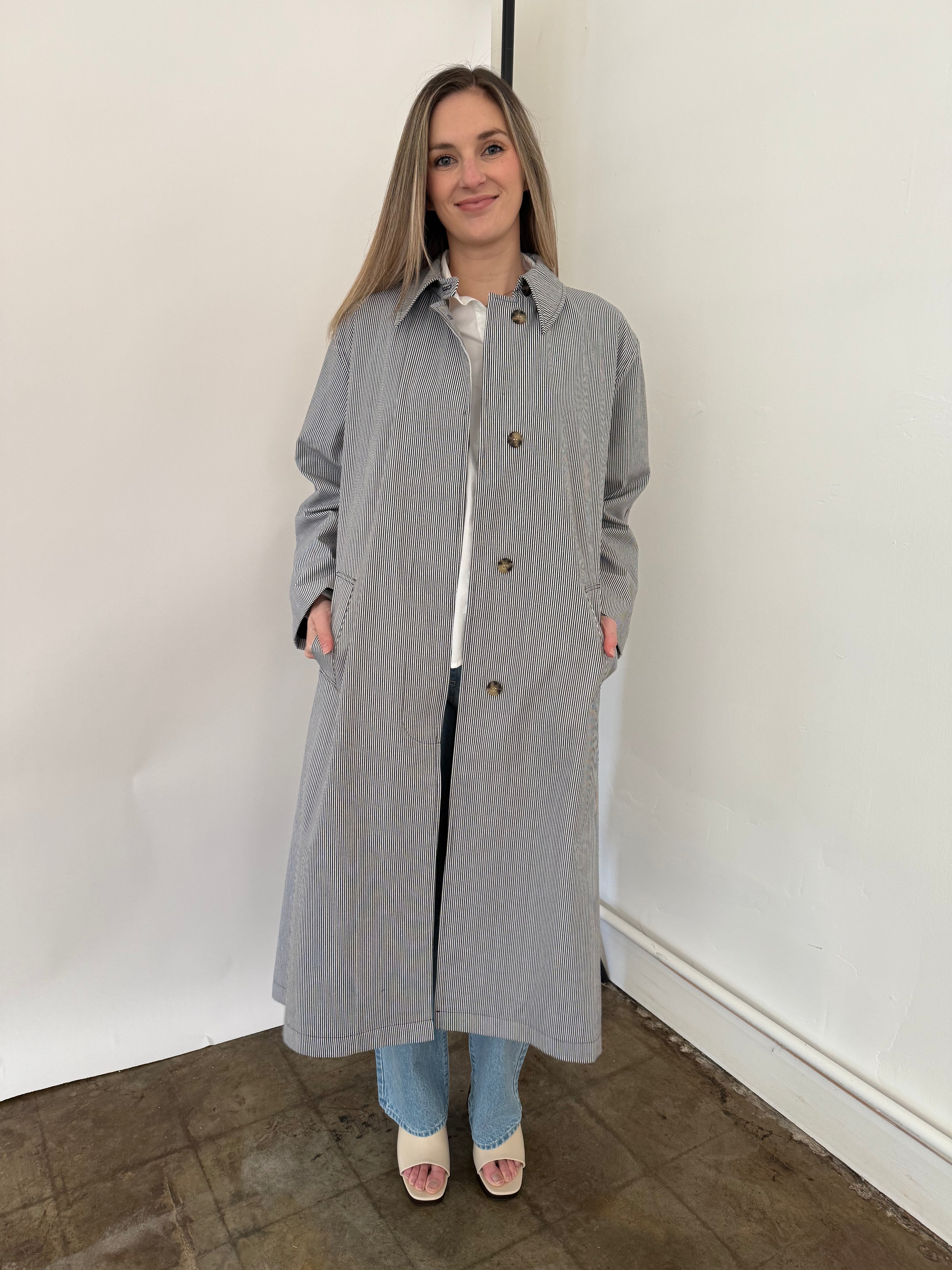FRNCH Nelcy Blue Pinstripe Buttoned Trench Coat – Momni Boutique FRNCH Nelcy Blue Pinstripe Buttoned Trench Coat – Momni Boutique