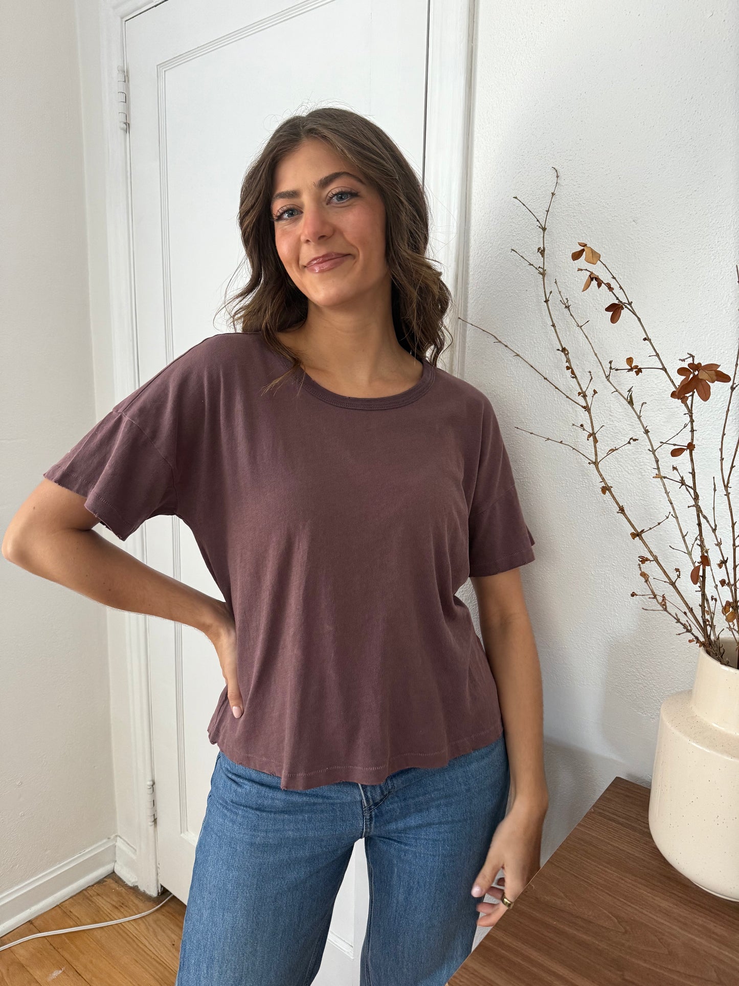 Le Bon Shoppe Vintage Fille Tee (Coffee)