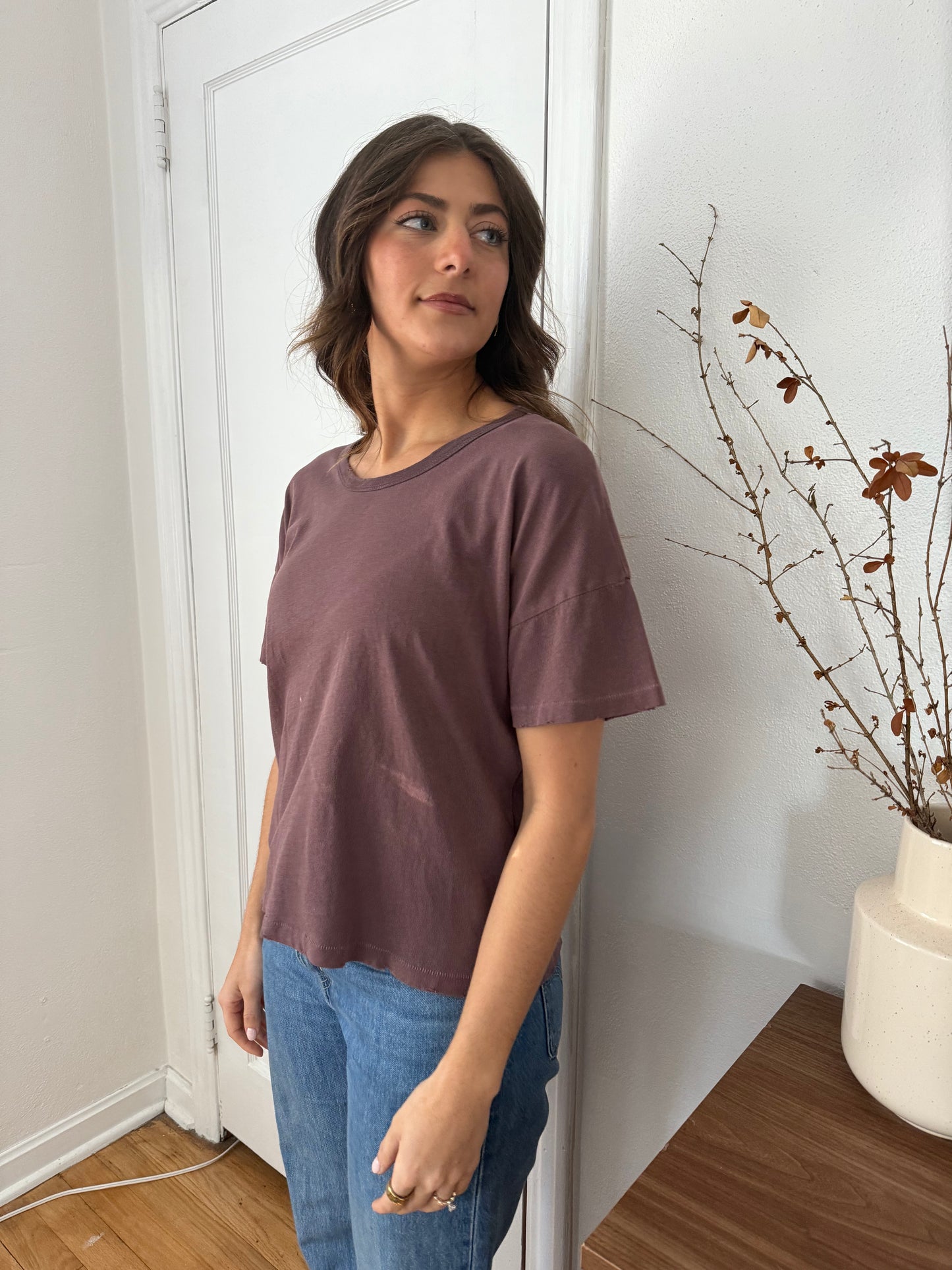 Le Bon Shoppe Vintage Fille Tee (Coffee)