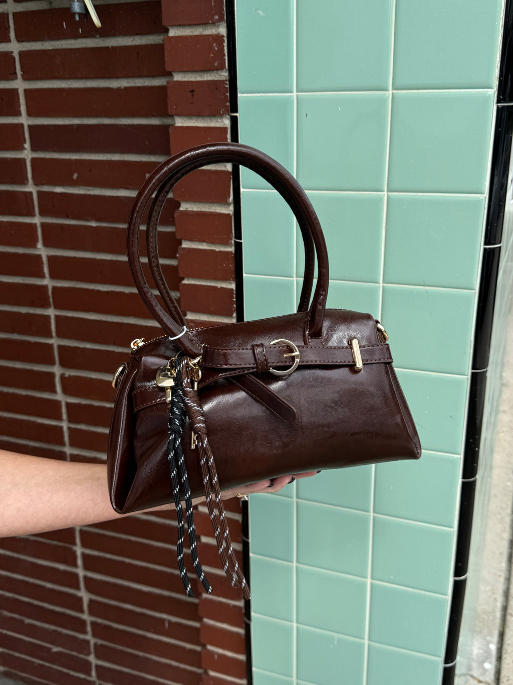 Vienna Chocolate Smooth Leather Shoulder Bag