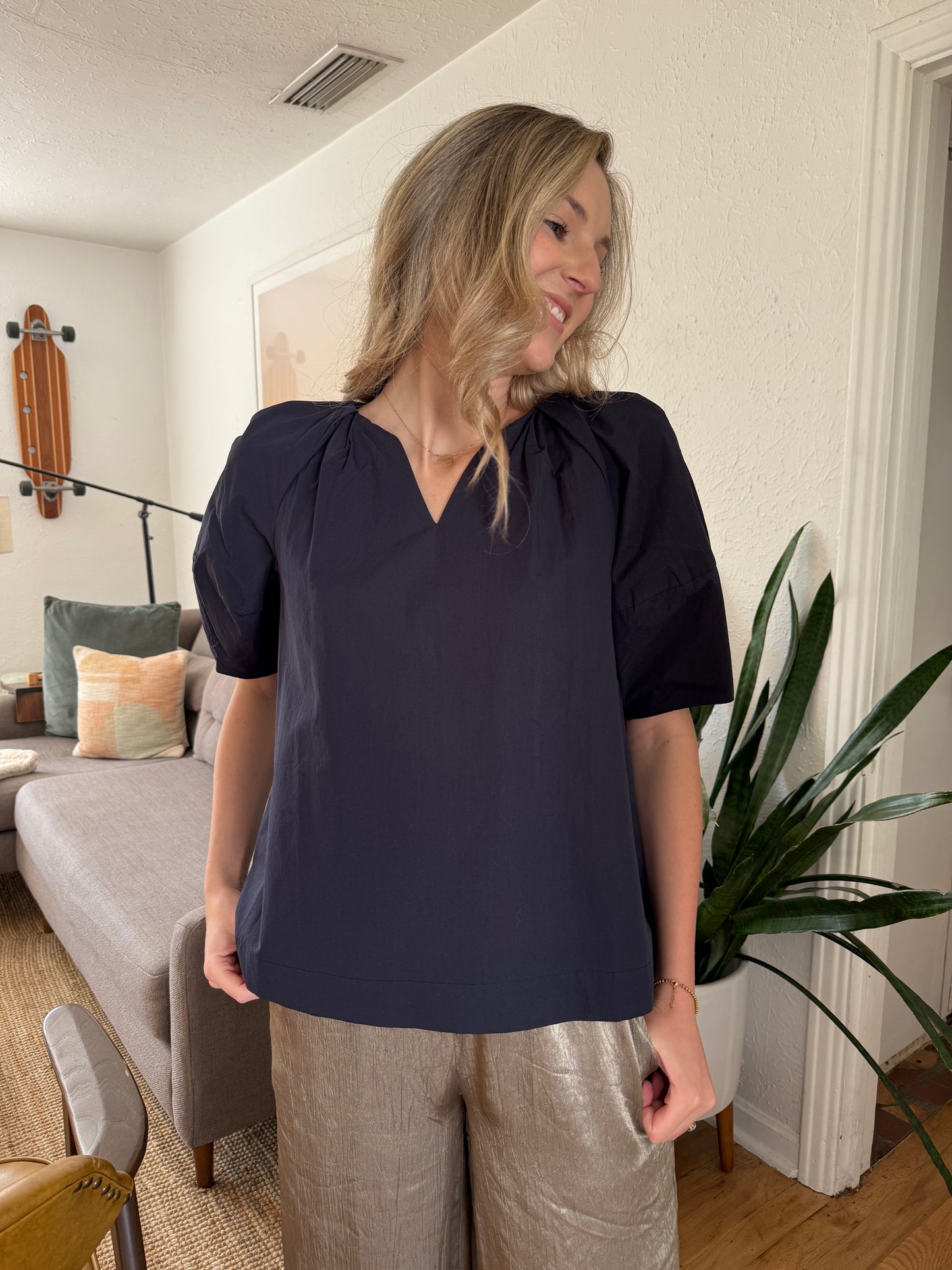 PINCH Amy V-Neck Cotton Puff Sleeve Top (Navy)