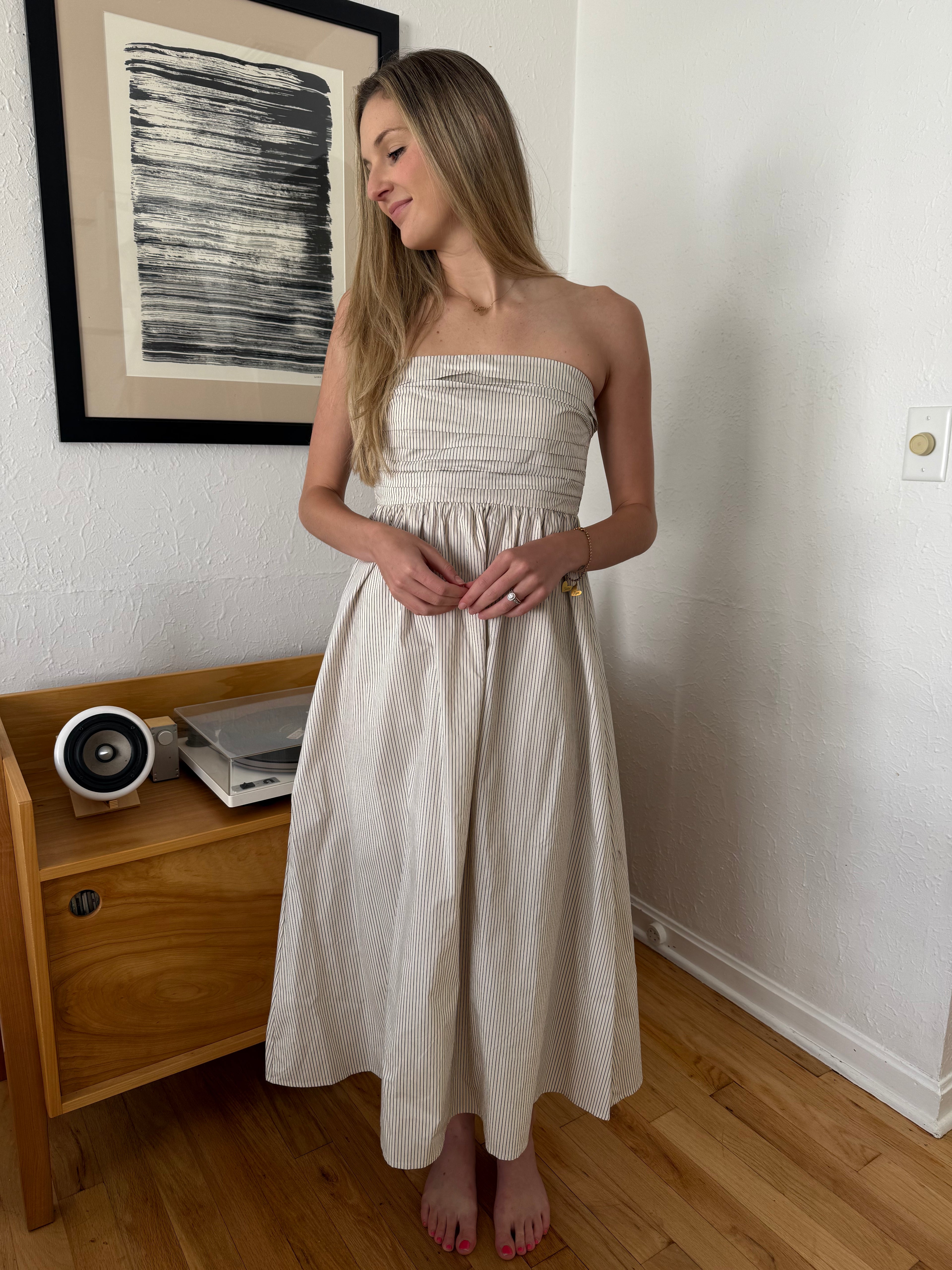 Needii Ophelia Ruched Strapless Midi Dress (Cream Stripe)