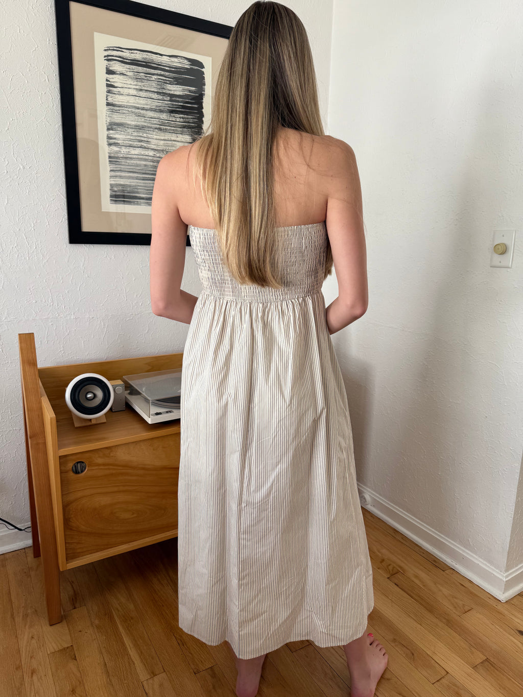 Needii Ophelia Ruched Strapless Midi Dress (Cream Stripe)