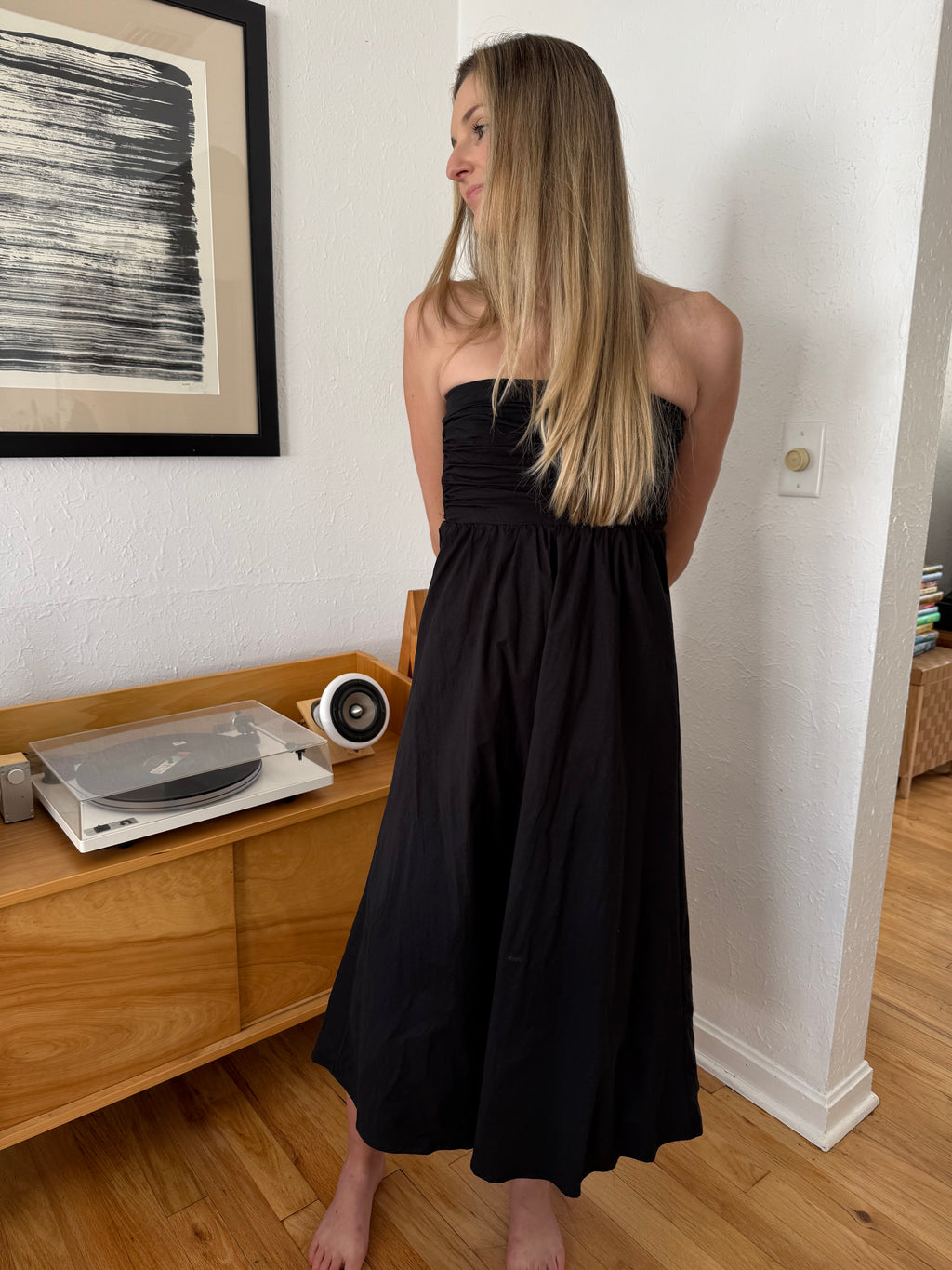 Needii Ophelia Ruched Strapless Midi Dress (Black)