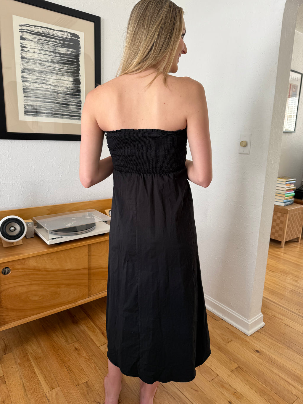 Needii Ophelia Ruched Strapless Midi Dress (Black)