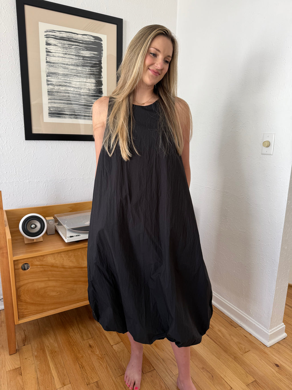 PINCH Brielle Solid Bubble Hem Midi Dress (Black)