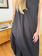 PINCH Brielle Solid Bubble Hem Midi Dress (Black)