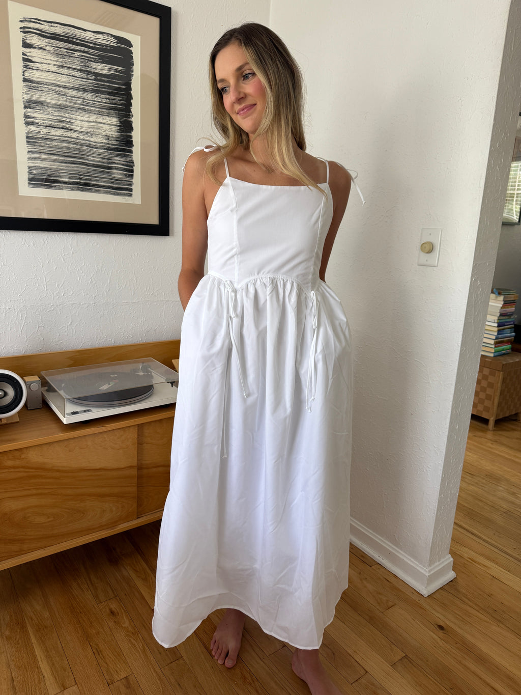 Miou Muse Kylie Bow Accent Empire Waist Sleeveless Midi Dress (White)