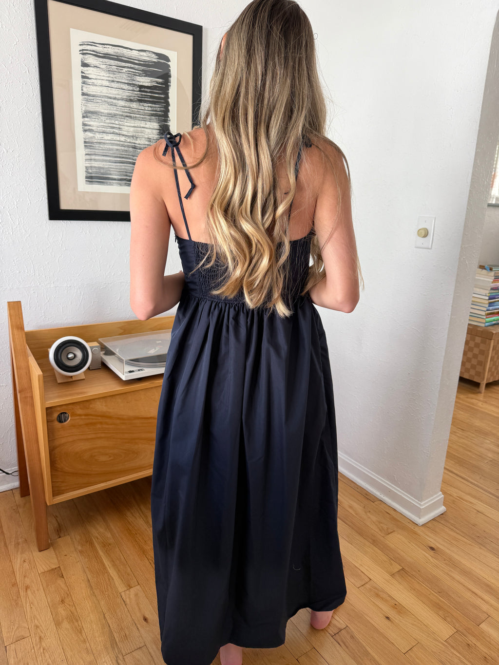 Miou Muse Kylie Bow Accent Empire Waist Sleeveless Midi Dress (Navy) M