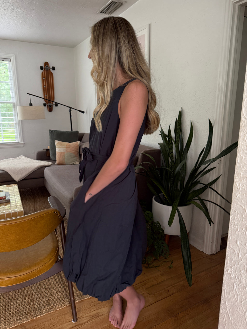 PINCH Brielle Solid Bubble Hem Midi Dress (Navy)