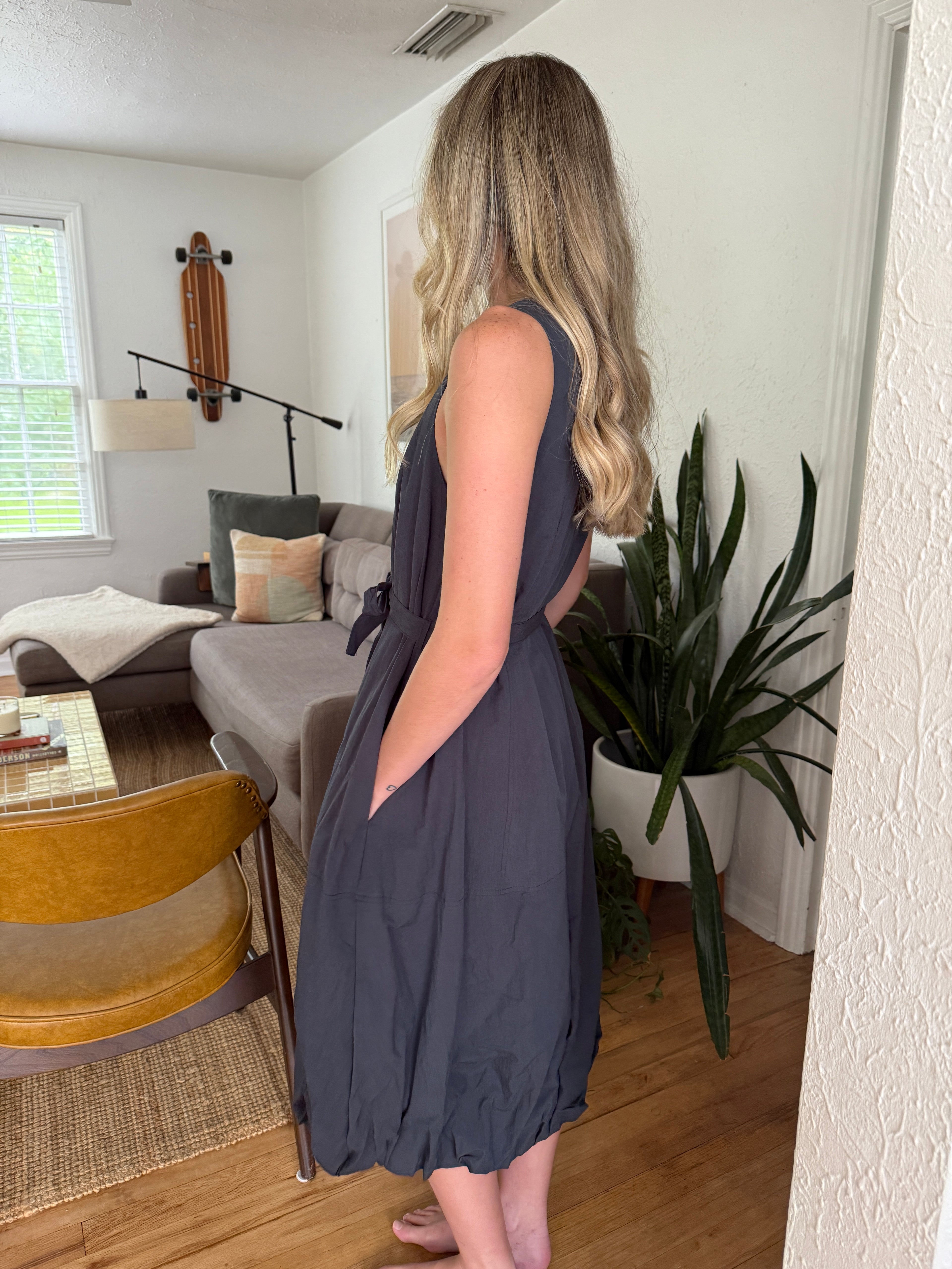 PINCH Brielle Solid Bubble Hem Midi Dress (Navy)