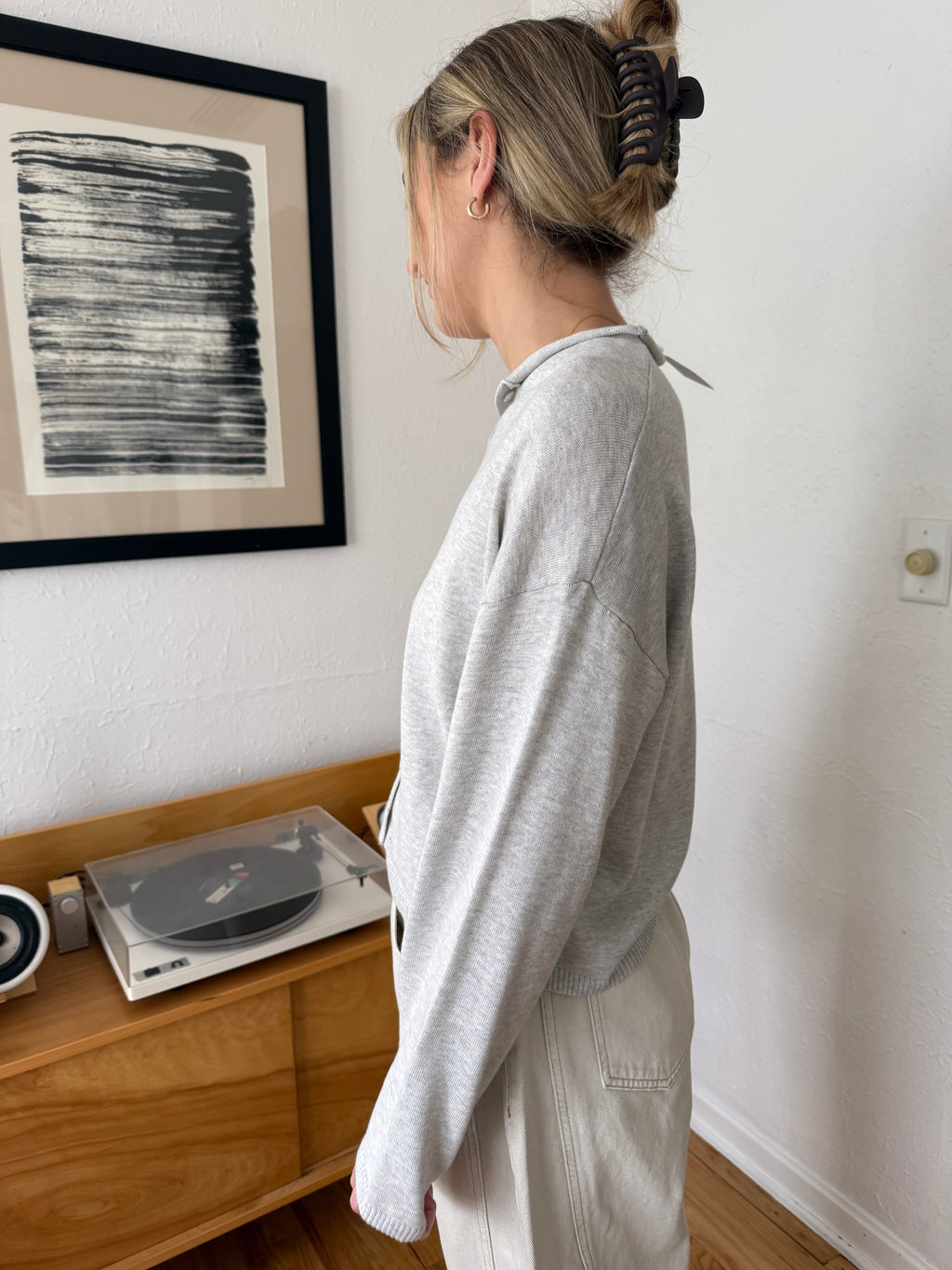 Things Between Toby Buttoned Cardigan Top (Grey)