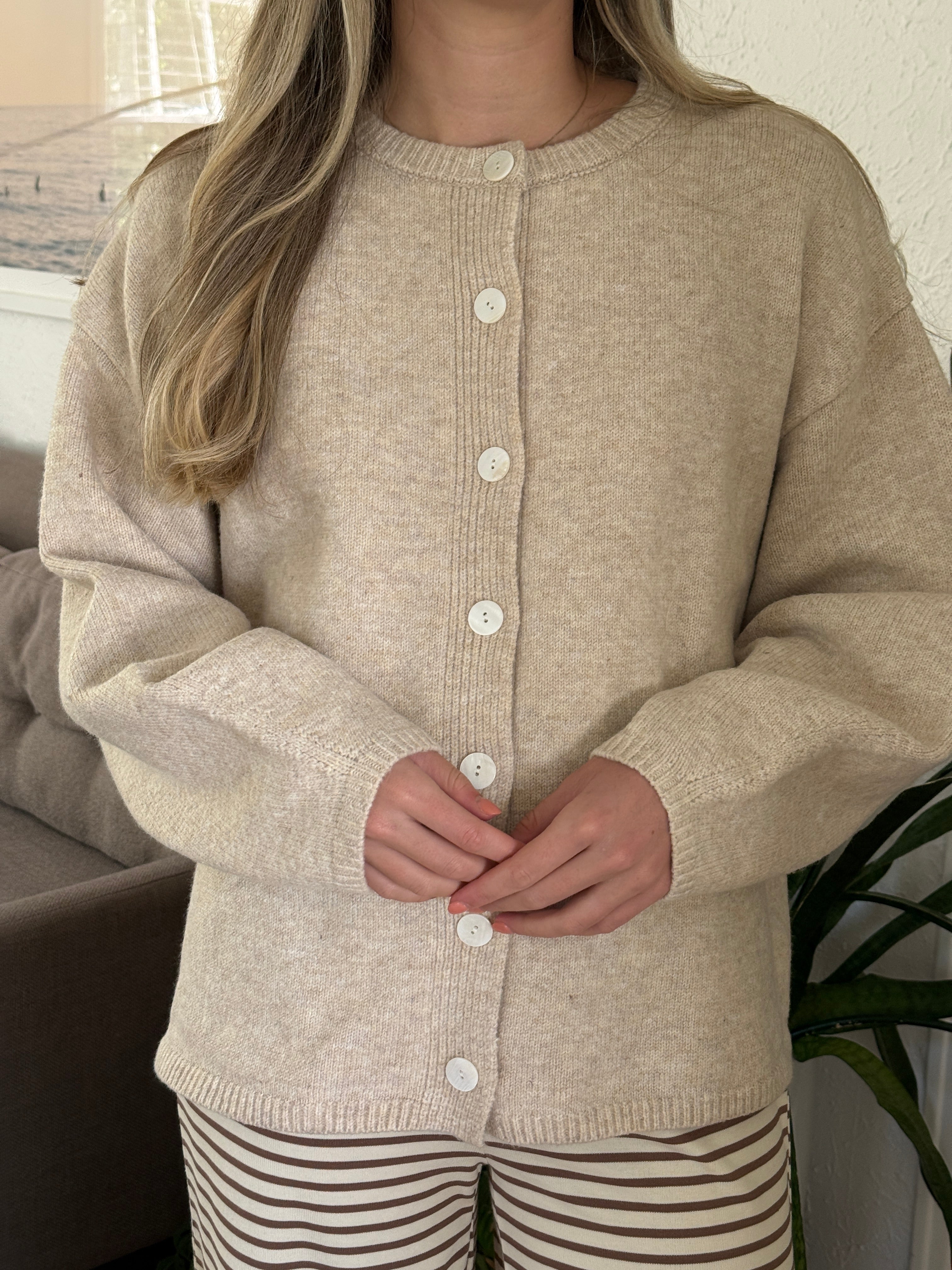 Things Between Ryan Oversized Button Knit Cardigan (Cream)