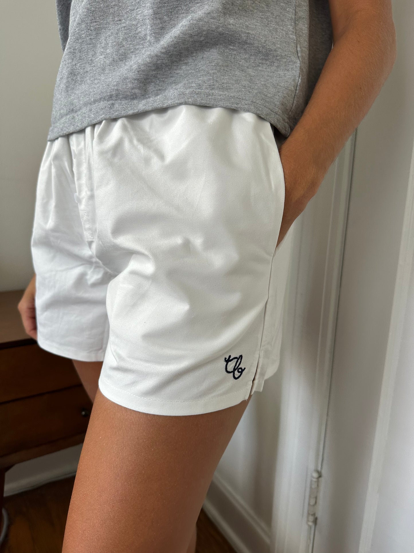 Things Between Banks Cotton Embroidered Boxer Shorts (White)