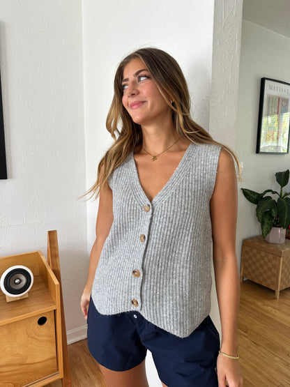 Things Between Clarissa Grey Ribbed Button Vest Top
