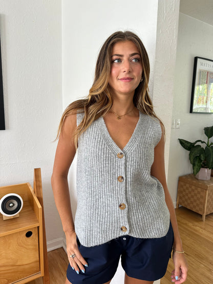 Things Between Clarissa Grey Ribbed Button Vest Top